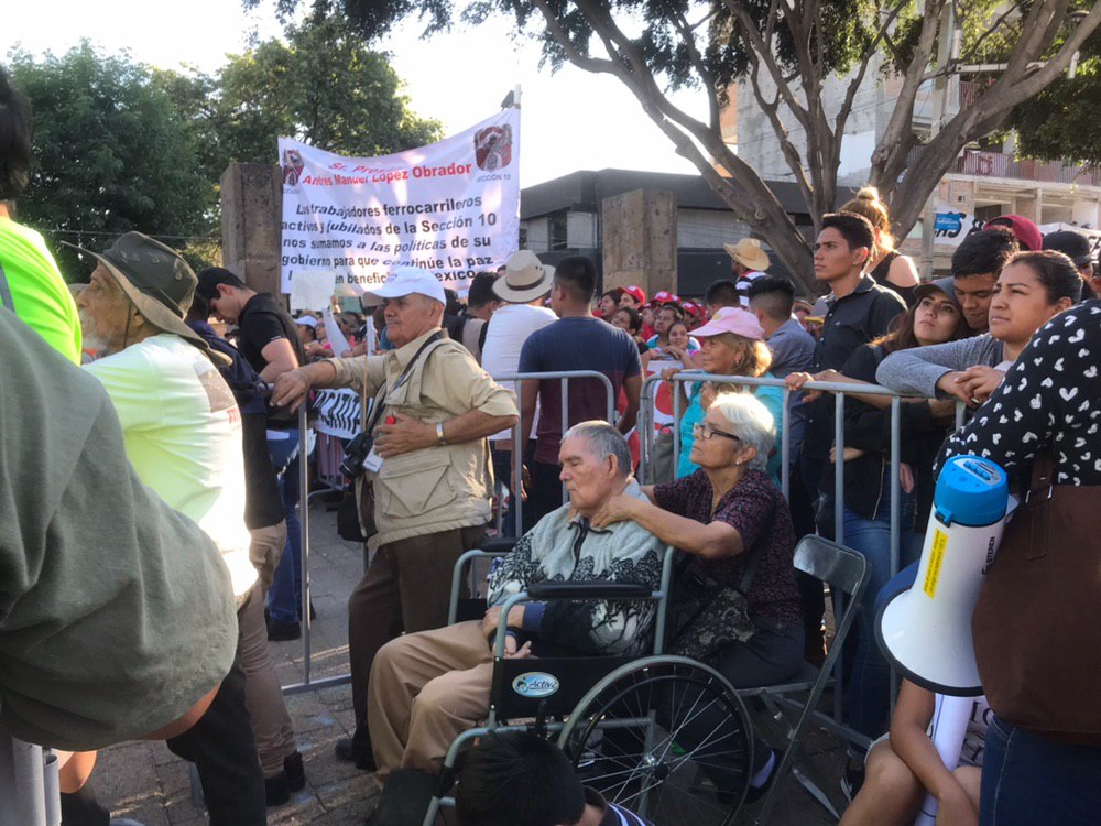 photo5490450239044298681