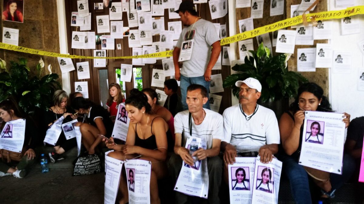 photo5692662002329167792