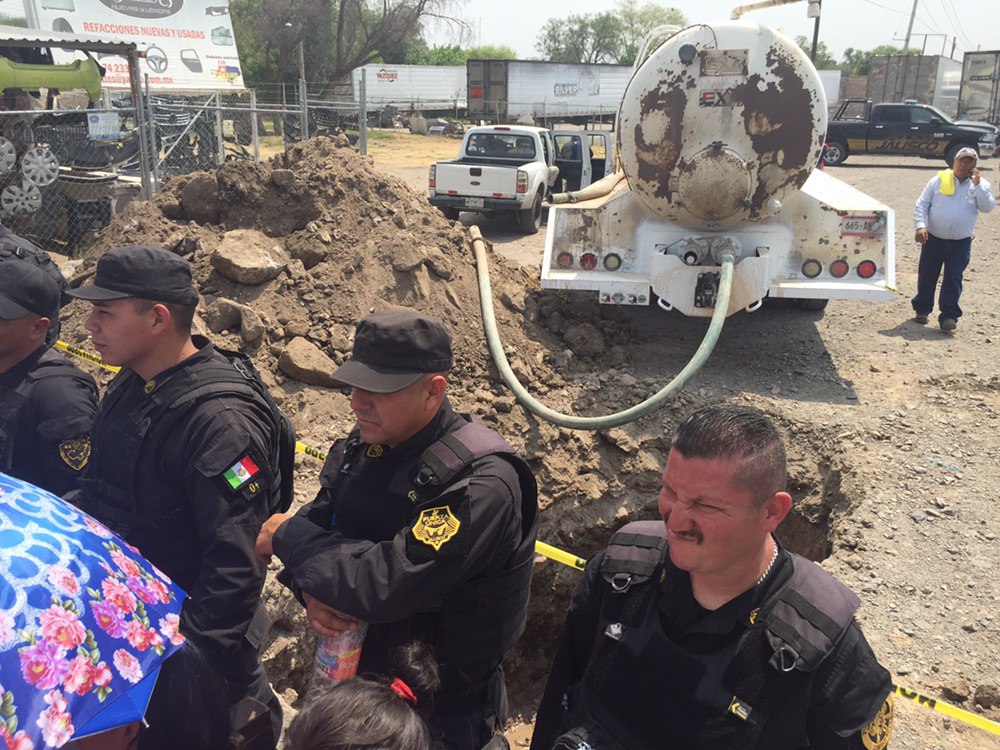 photo5731368999219996598