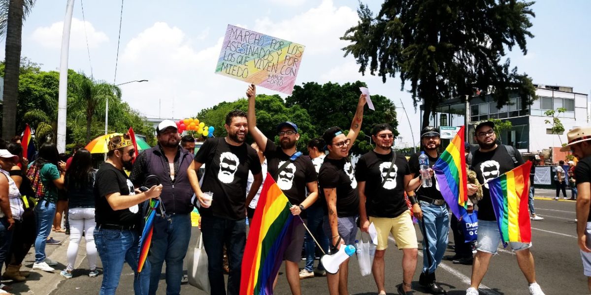 photo4911609675426932779