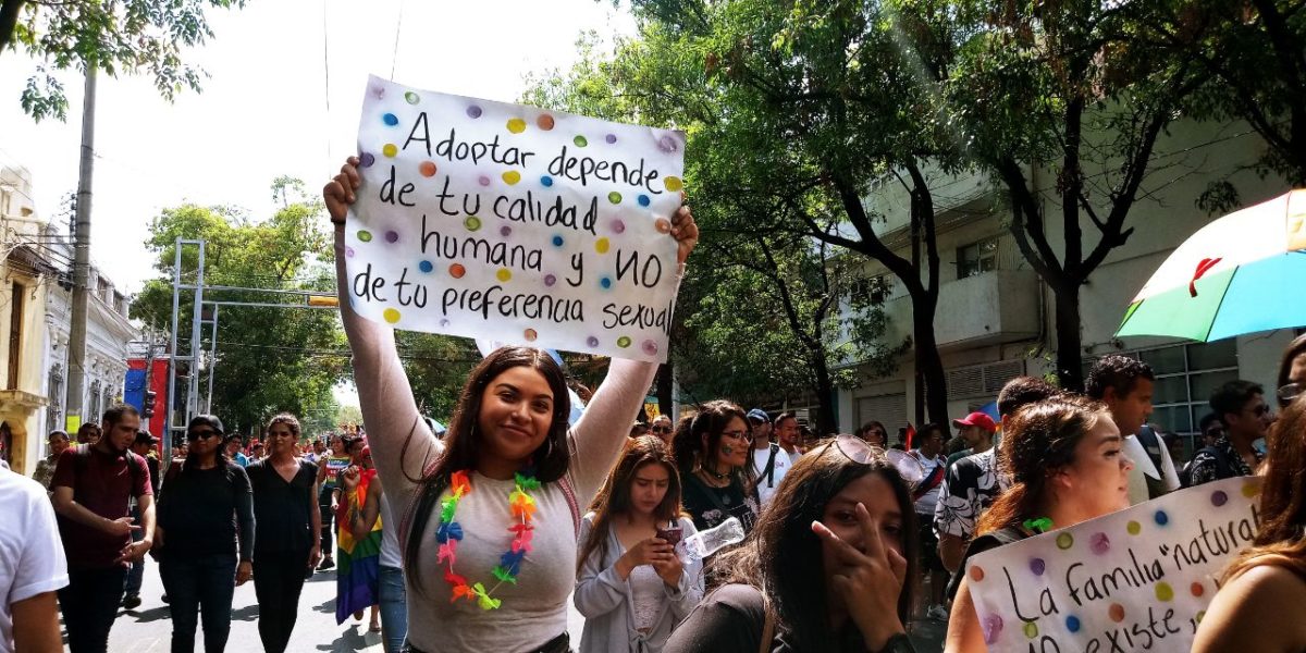 photo4913613836016265306