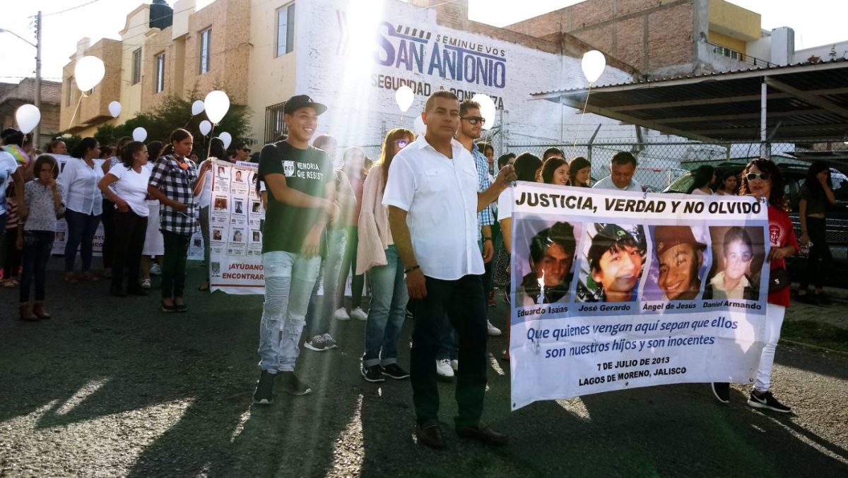 photo5555307234511136692