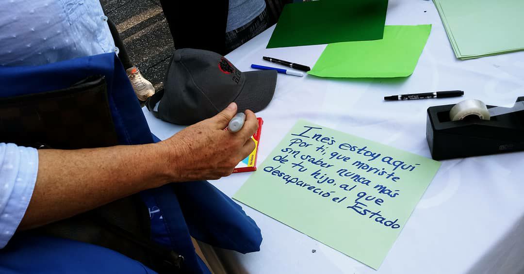 photo5715104383271806900