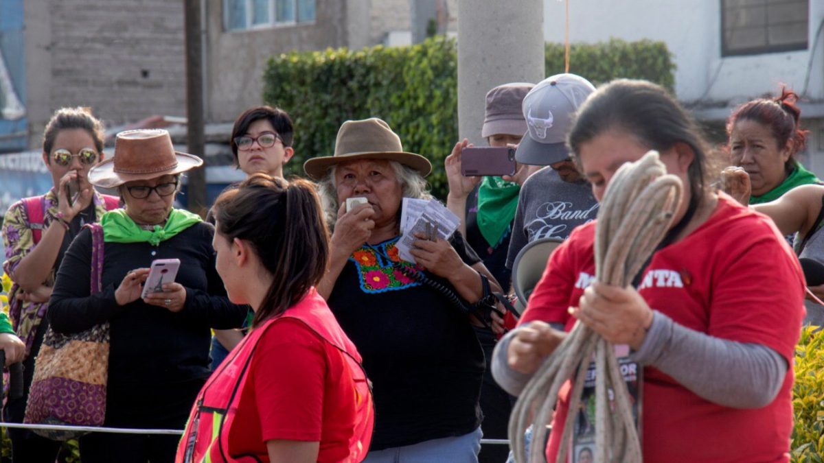 photo5683708541705234356