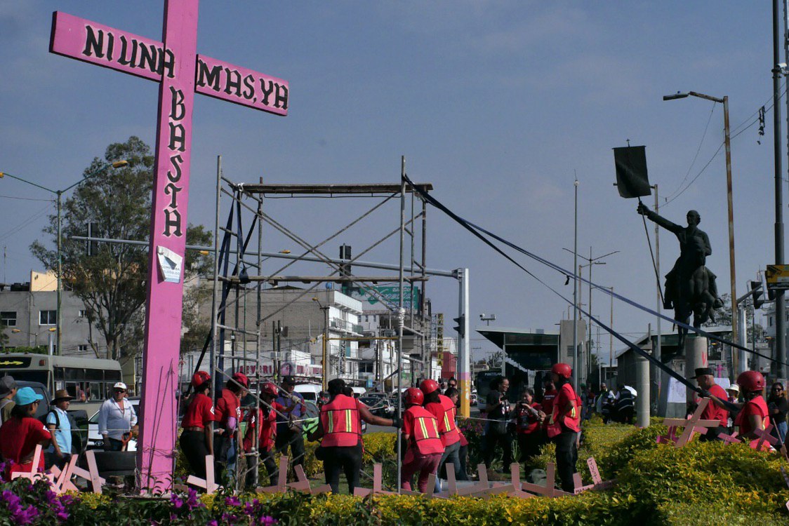 photo5683743446904448946