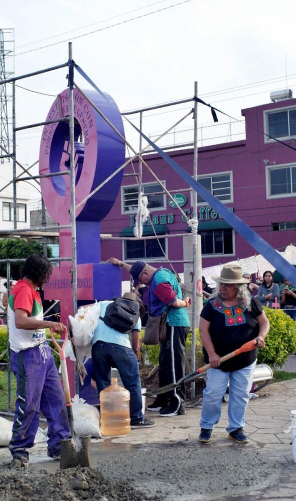 photo5683743446904448948