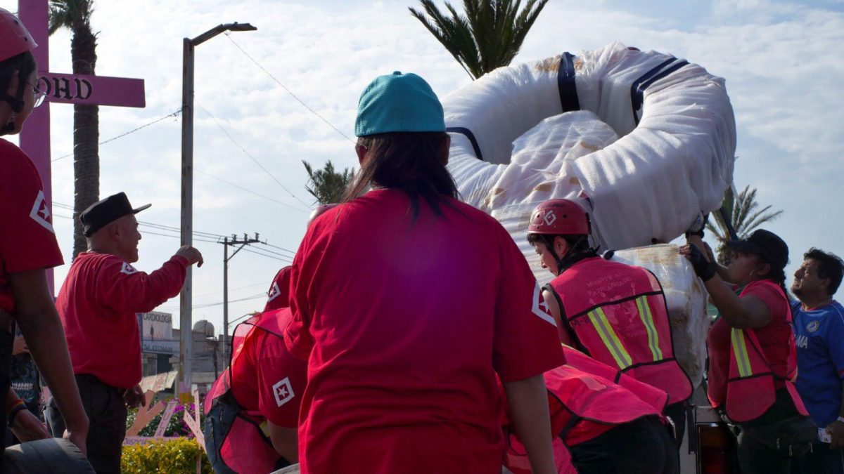 photo5683841840310233019