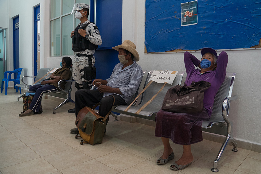 vacuna_Malinaltepec10_isabelBriseno_PdP