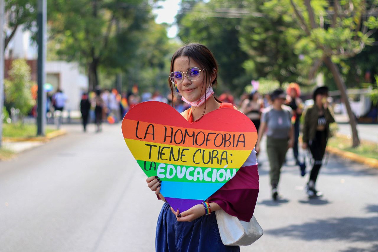 photo4963335061789321819