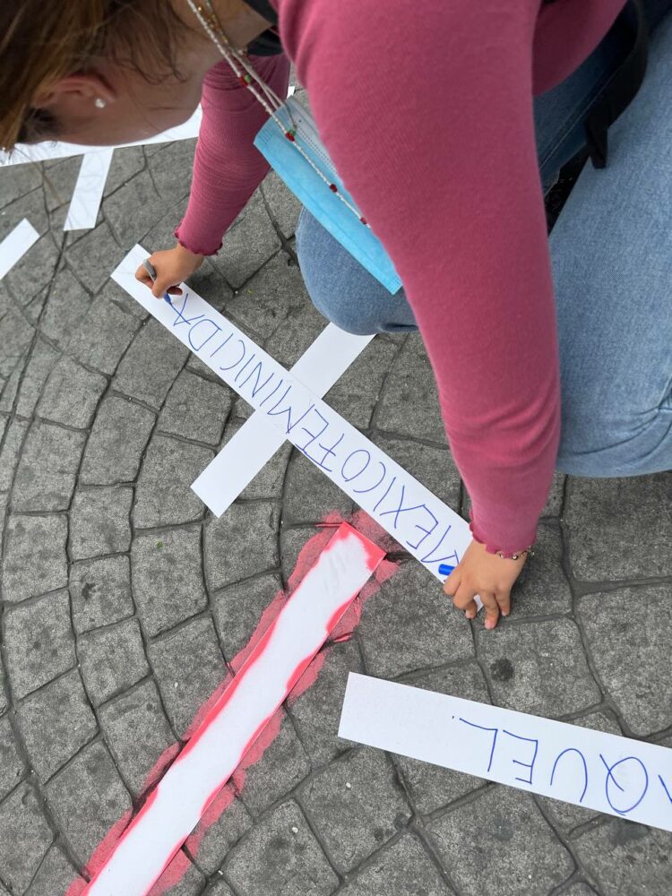 photo4967697949698140701