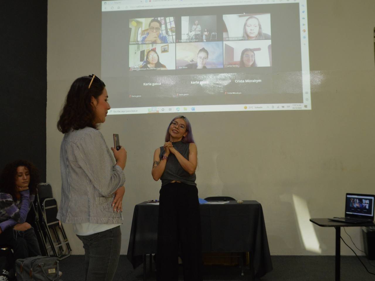 photo5111935273758992963