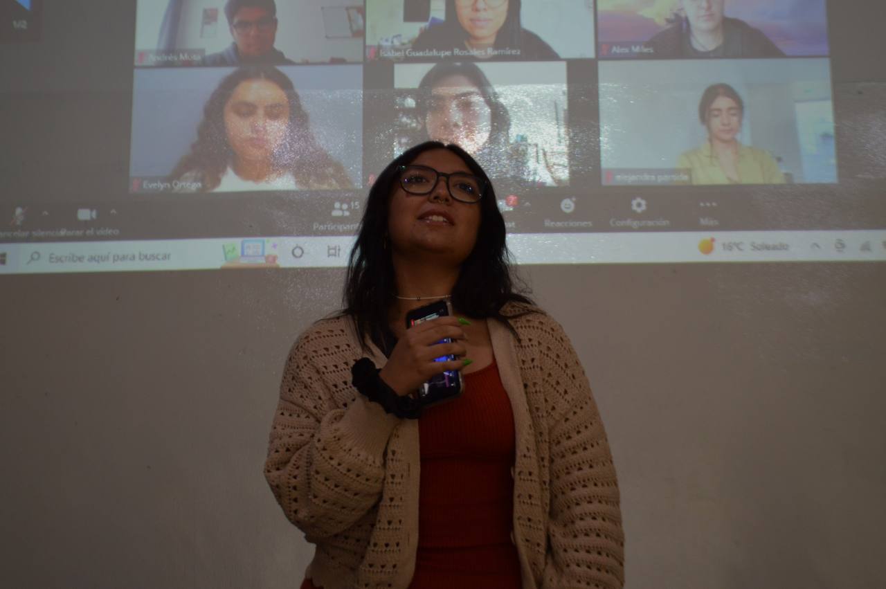 photo5111935273758992969