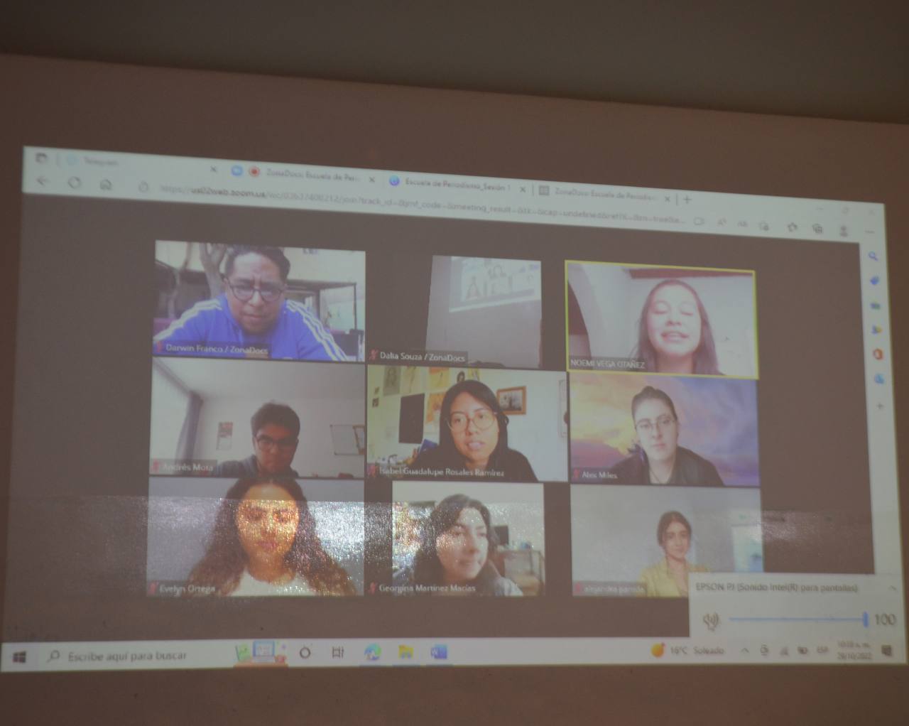 photo5111935273758992974