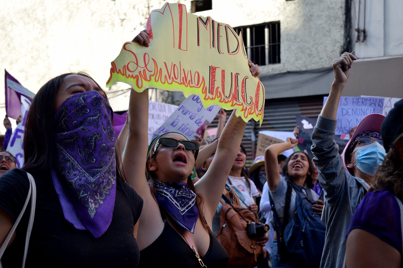 #8M: La marea violeta inundó las calles de la CDMX con noventa mil ...