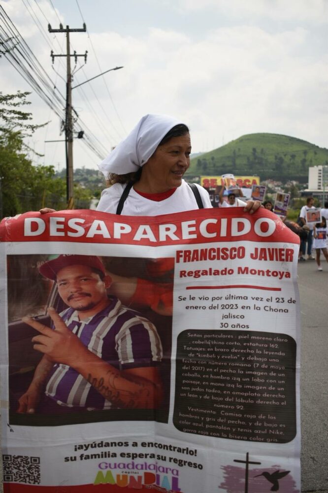 photo5143266188304952235