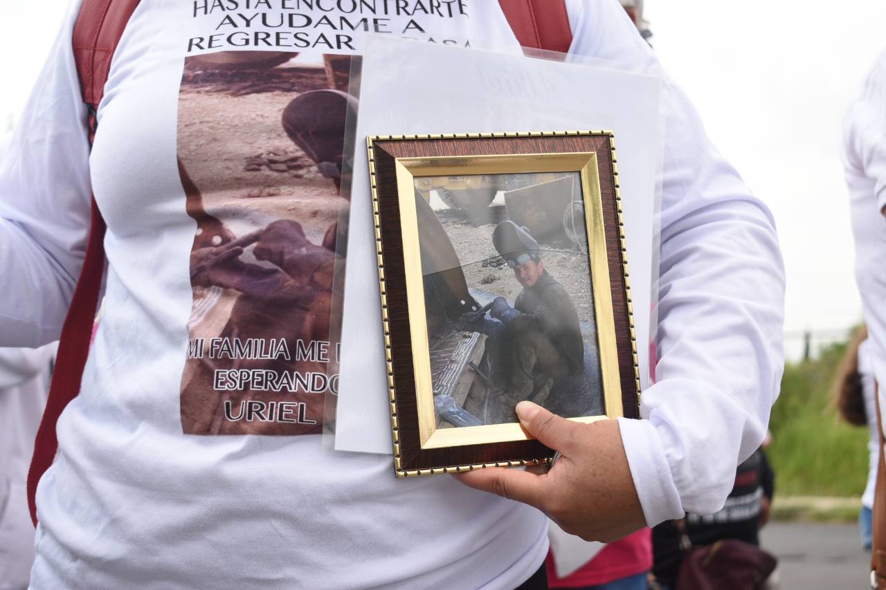 photo5143266188304952243