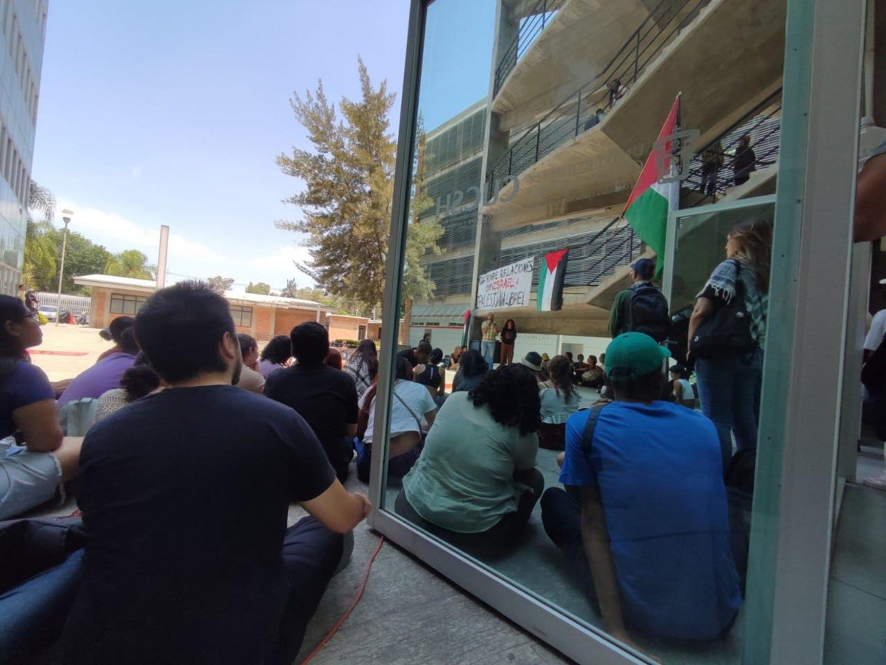 441033060_943203737813296_4313530059890852224_n