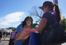 Colectivas denuncian mecanismos de intimidación por parte de agresores vicarios en Puebla